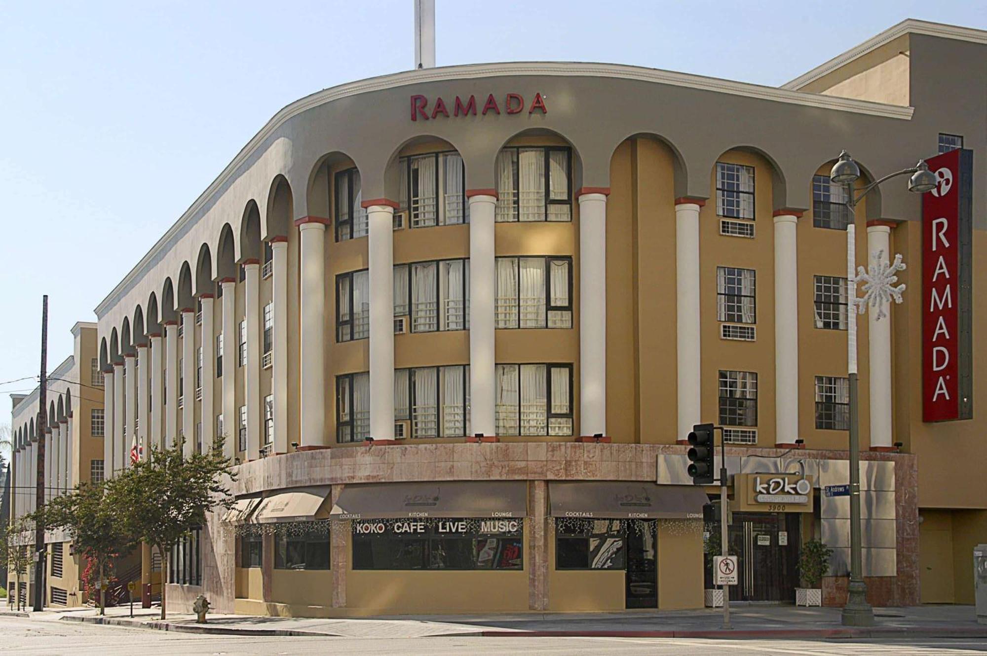 Ramada By Wyndham Los Angeles/Wilshire Center Bagian luar foto